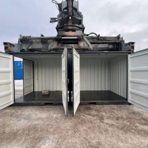 küljeustega merekonteiner